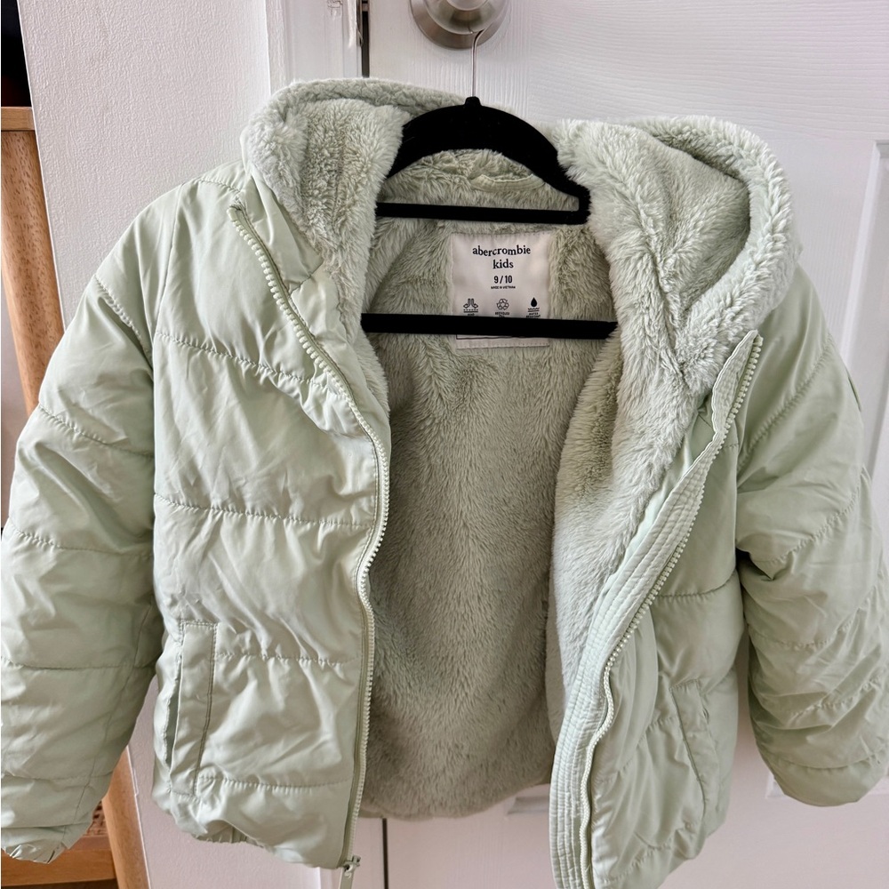 Sherpa-Lined Abercrombie Kids hooded Jacket - Light Green size 9/10